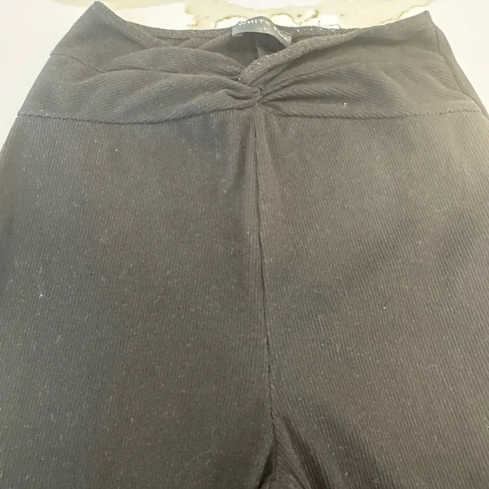 While Fox Ribbed Black stretchy Pants - Picture 5 of 5